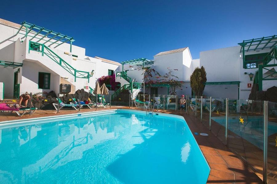 Apartamentos Celeste Costa Teguise Dış mekan fotoğraf